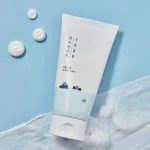 1025 Dokdo Cleanser 150mL Round Lab - Imagen 2